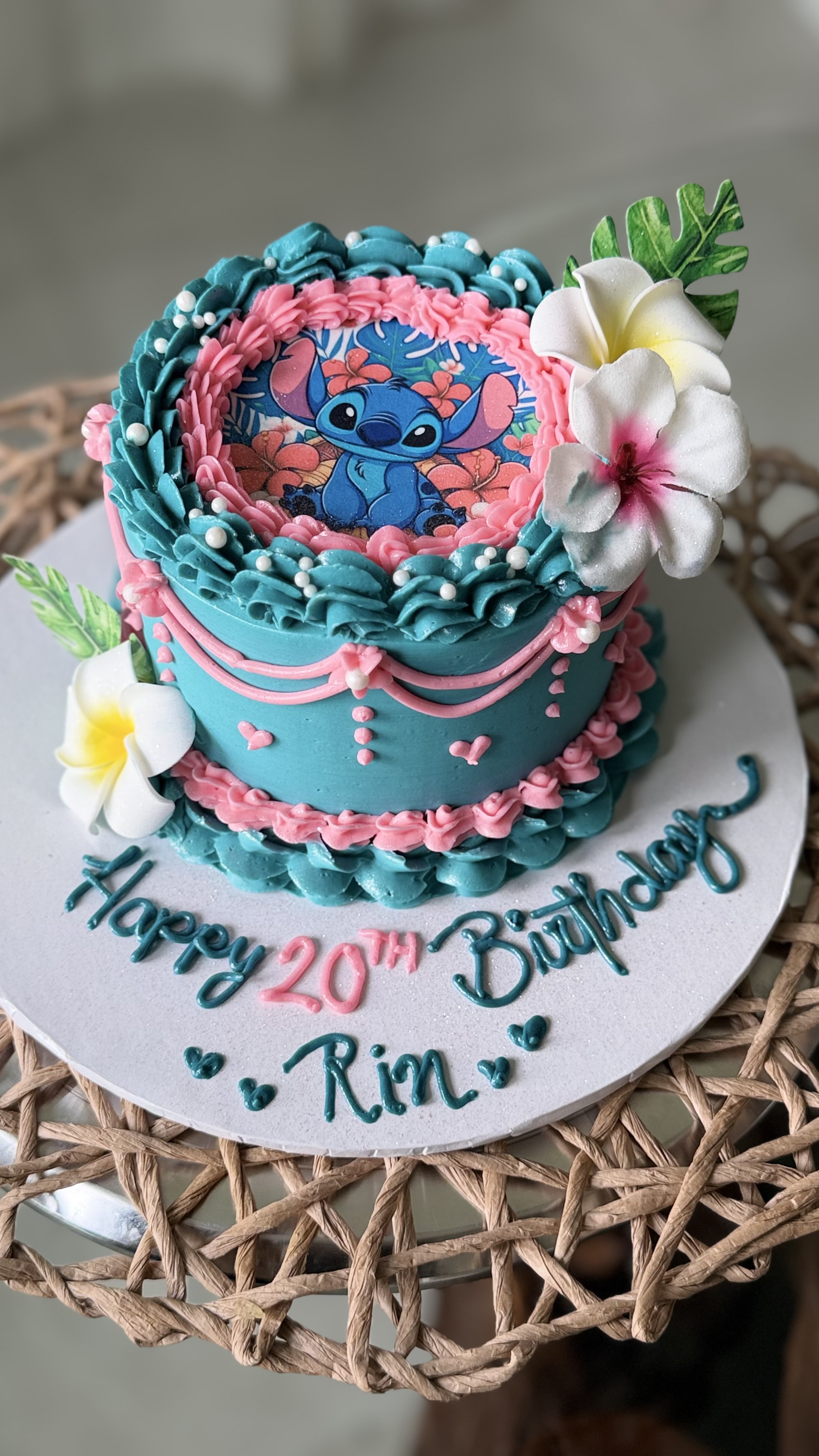 Pastel de cumpleaños personalizado de Stitch Orlando FL Dulce Amorito Bakery